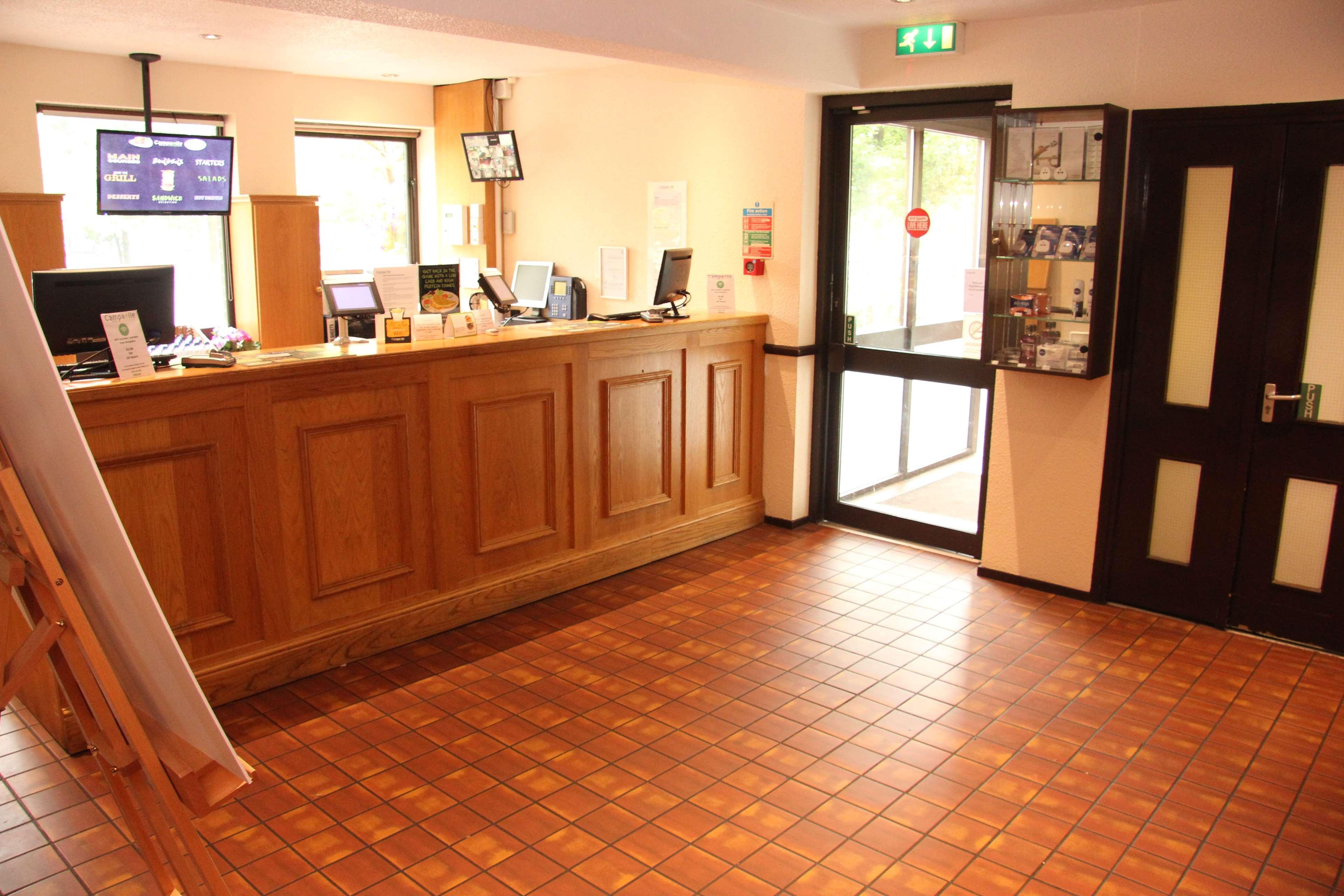 Hotel Campanile Milton Keynes - Fenny Stratford Exterior foto