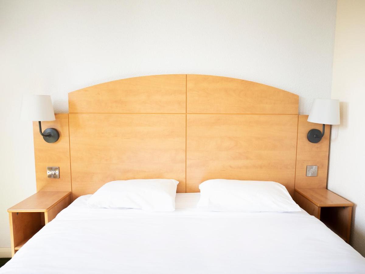Hotel Campanile Milton Keynes - Fenny Stratford Exterior foto